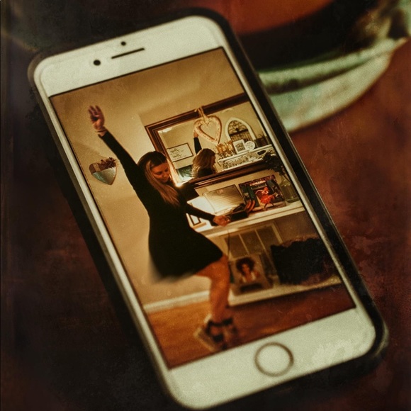 Meet your Posher, Ashley - Picture 2 of 9